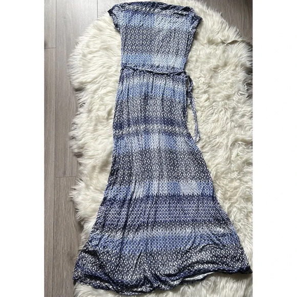 Three 3 Dot Surplice Wrap Maxi Dress Anthropologie Navy White Batik Pattern XS - Picture 7 of 7